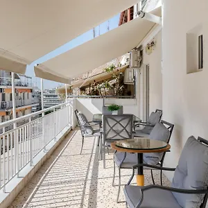 https://stavroulas-house-city-center.hotels-of-thessaloniki.com
